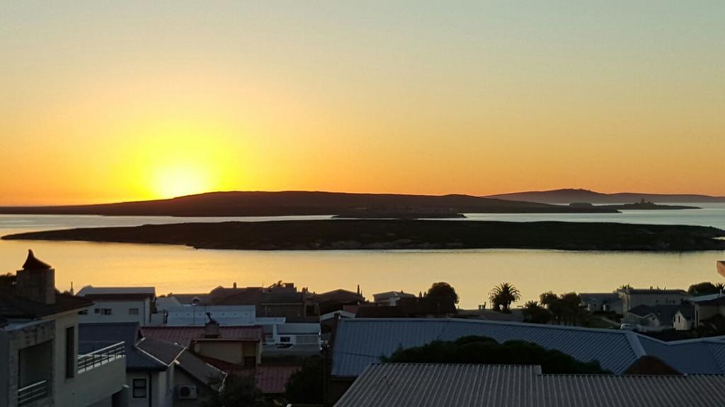 Seagulls Guest House Langebaan Exterior foto