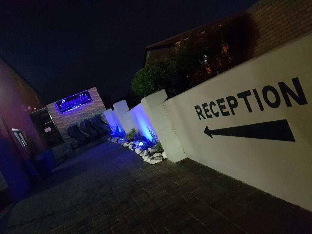 Seagulls Guest House Langebaan Exterior foto