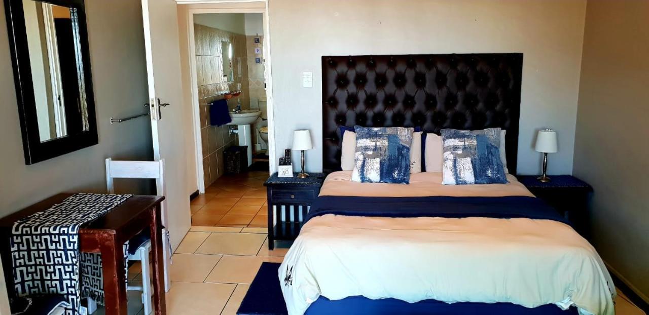 Seagulls Guest House Langebaan Exterior foto