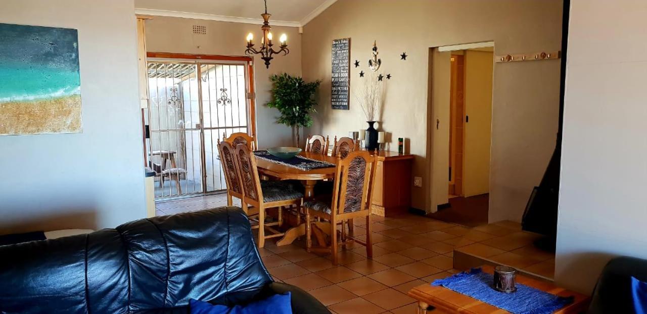 Seagulls Guest House Langebaan Exterior foto